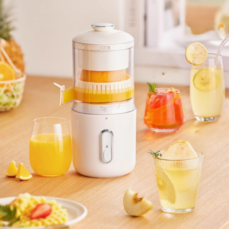 Household Appliances USB Rechargeable Outdoor Centrifugal Juicer Stainless Steel Blades DC Motor 1L Capacity Portable Design